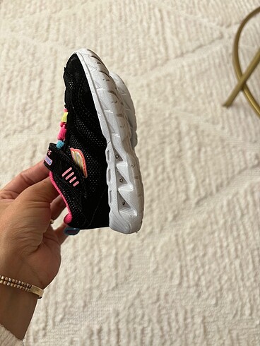 22 Beden siyah Renk Skechers ışıklı ayakkabı