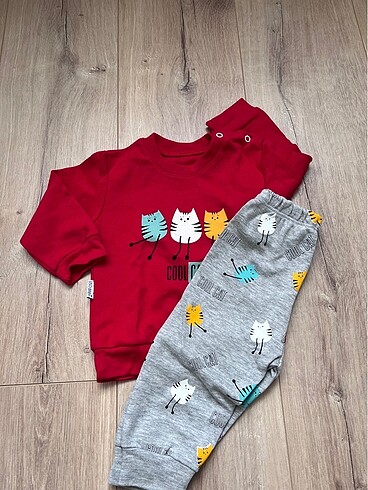 Bebek pijama/eşofman takımı