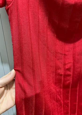 Koton Kısa Kollu Kırmızı Pliseli Mini Kadın Bluz - Görsel 3