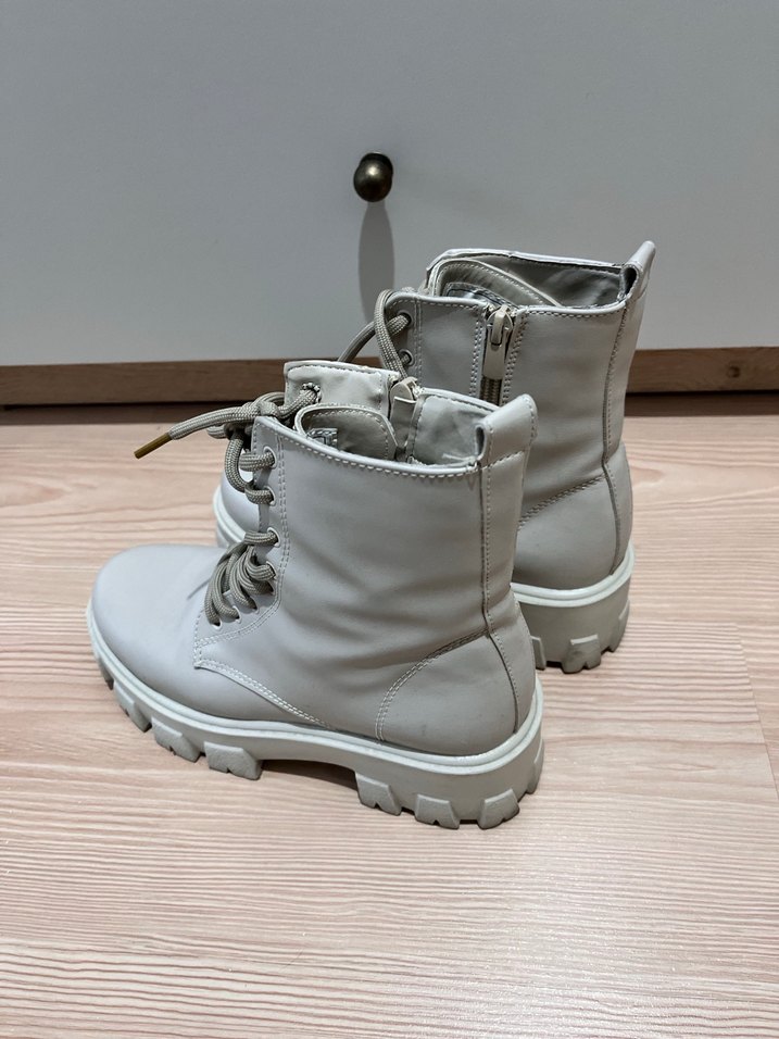 Derimod Kadın Bej Deri Platform Topuklu Bağcıklı Bot - Görsel 3