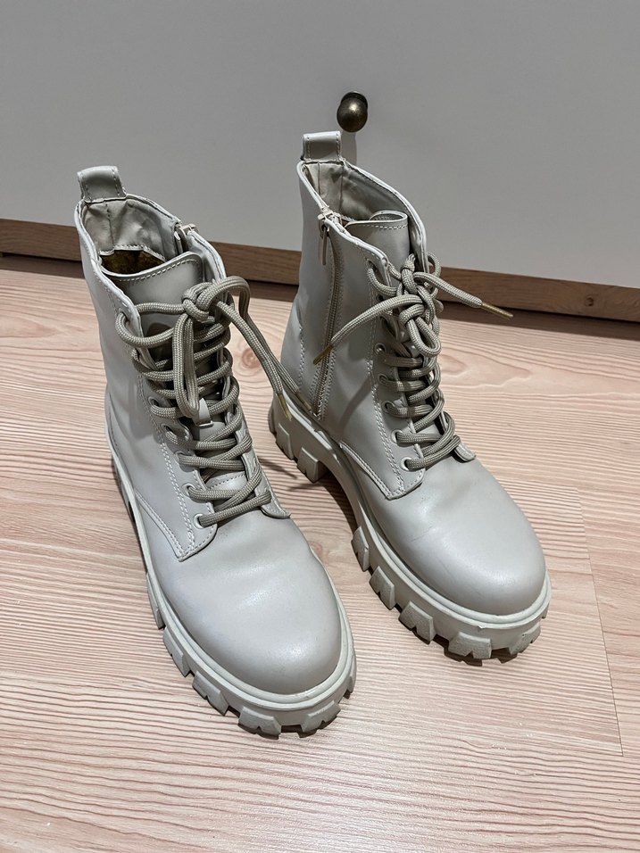 Derimod Kadın Bej Deri Platform Topuklu Bağcıklı Bot - Görsel 2