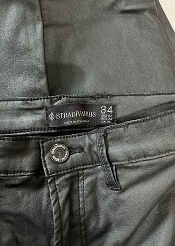Stradivarius Siyah Deri Kadın Kot Pantolon - Görsel 4