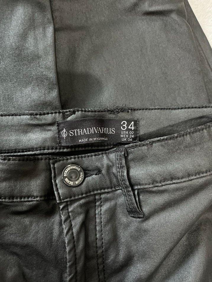 Stradivarius Siyah Deri Kadın Kot Pantolon - Görsel 4