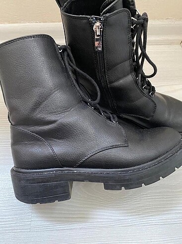 36 Beden siyah Renk Pull and bear bot