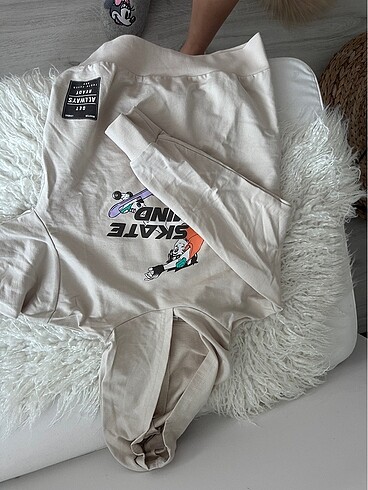 LC Waikiki Giyilmemiş sweatshirt