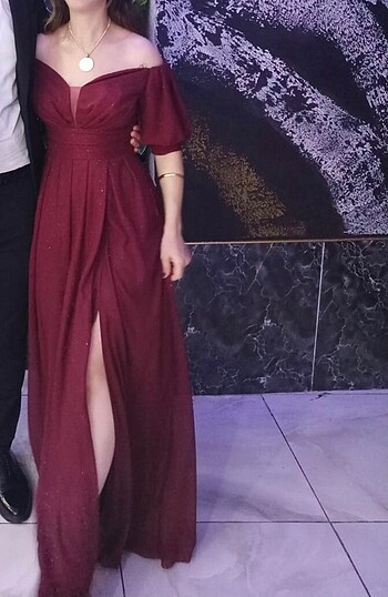 s Beden bordo Renk Simli yırtmaçlı bordo abiye