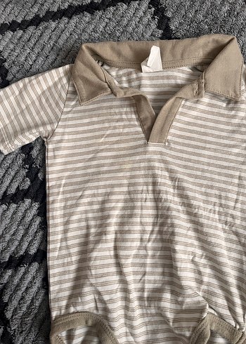 Düğmeli Bej Pamuklu Erkek Bebek Body - Görsel 3