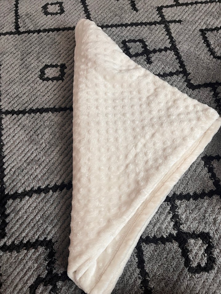 Beyaz Çocuk Battaniyesi, Yumuşak Dokulu - Görsel 2