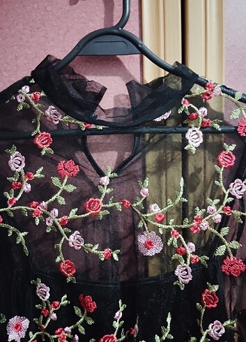 Zara İşlemeli Tül Elbise 