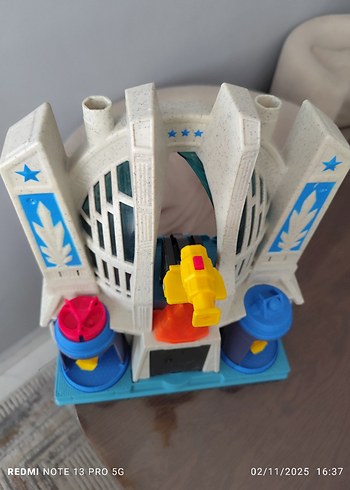 Gri ve Mavi Aksiyon Figürü Oyun Seti - Görsel 2