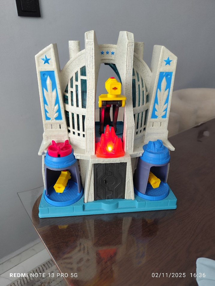 Gri ve Mavi Aksiyon Figürü Oyun Seti - Görsel 4