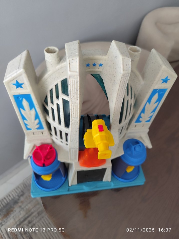 Gri ve Mavi Aksiyon Figürü Oyun Seti - Görsel 2