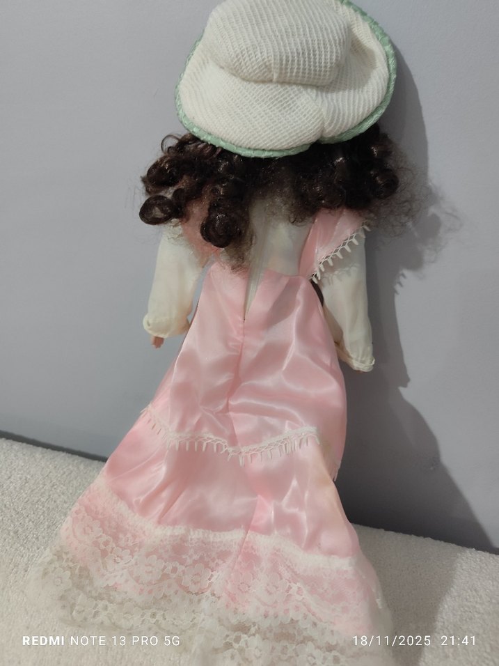 Pembe Dantel Detaylı porselen Bebek - Görsel 5