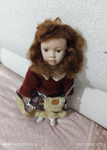 Kahverengi Saçlı porselen Bebek - Görsel 2