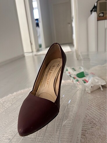 39 Beden Bordo Stiletto