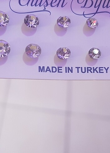  Beden beyaz Renk Küpe seti
