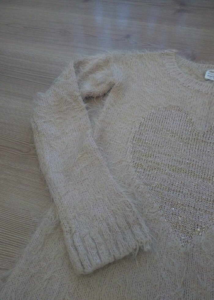 Tüylü bayan kazak - Görsel 3