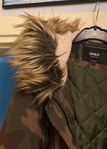 Kürk Detaylı Kamuflaj Kadın Kışlık Mont - Görsel 4