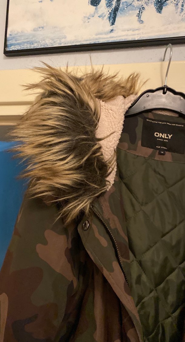 Kürk Detaylı Kamuflaj Kadın Kışlık Mont - Görsel 4