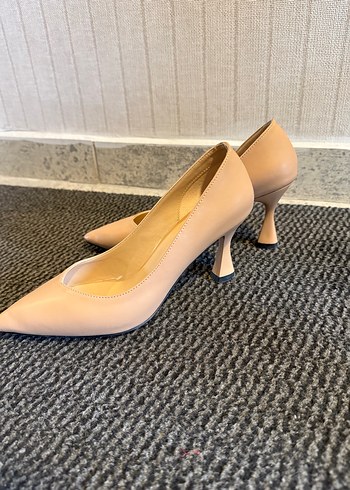 Bej Stiletto Topuklu Kadın Ofis Ayakkabısı - Görsel 2