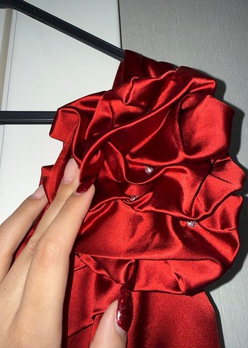 Kırmızı Drapeli Straplez Gece Elbisesi - Görsel 2