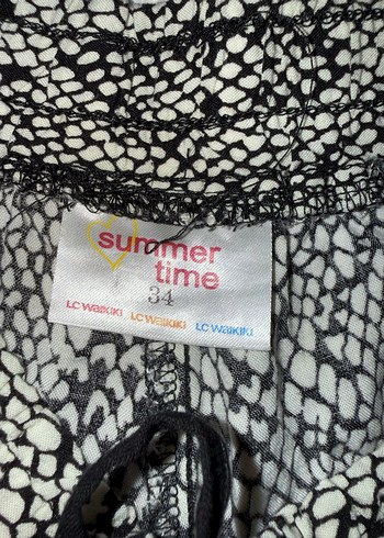 Bohem Gri Yılan Desenli Mini Şort - Görsel 4