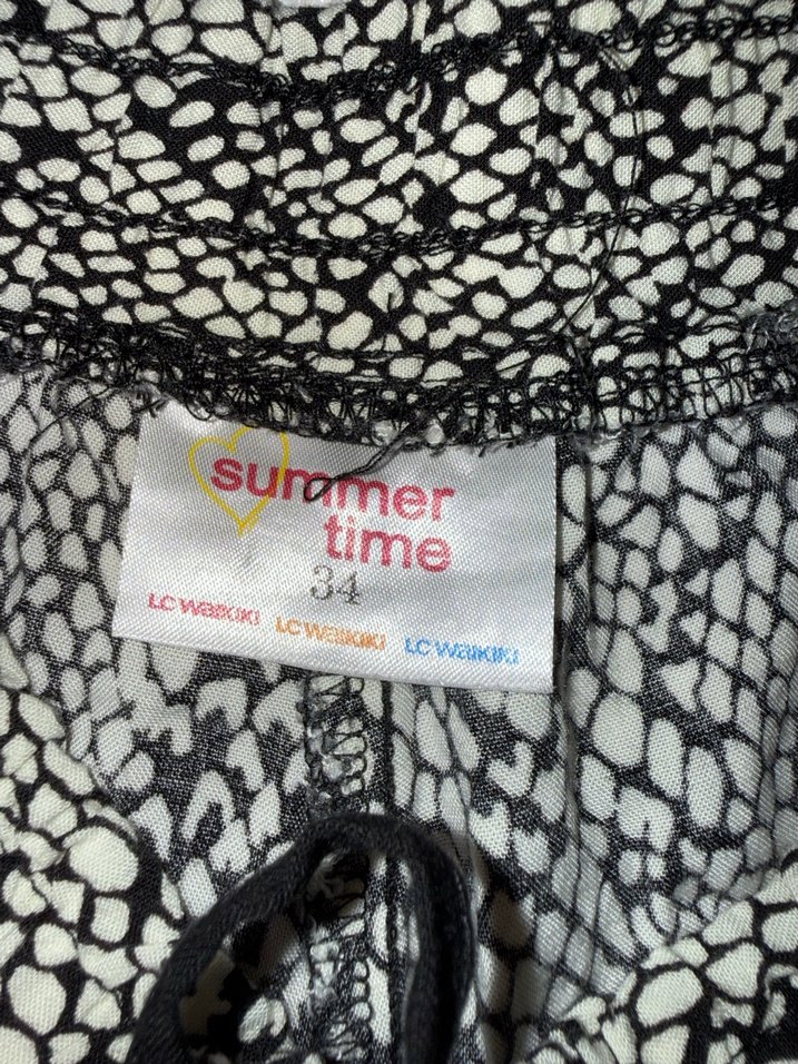 Bohem Gri Yılan Desenli Mini Şort - Görsel 4