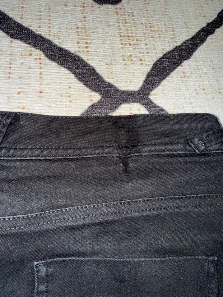 Siyah Mini Denim Şort - Görsel 3