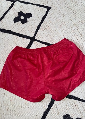 Parlak Kırmızı Kadın Mini Şort - Görsel 2