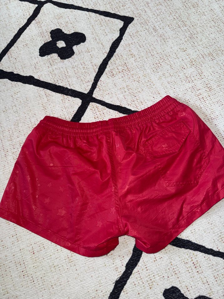 Parlak Kırmızı Kadın Mini Şort - Görsel 2