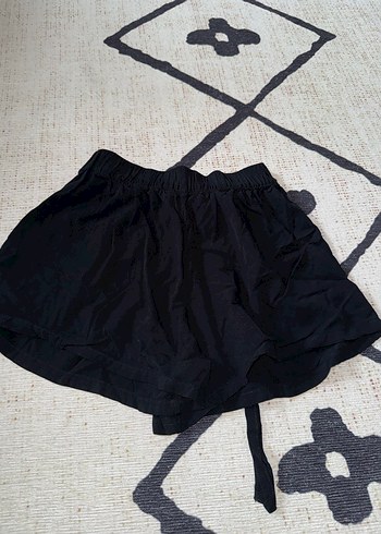 Kadın Siyah Kumaş kemerli Mini Şort - Görsel 2