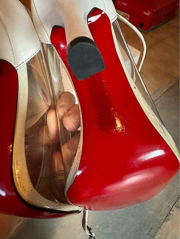 38 Beden beyaz Renk Cristian Louboutin