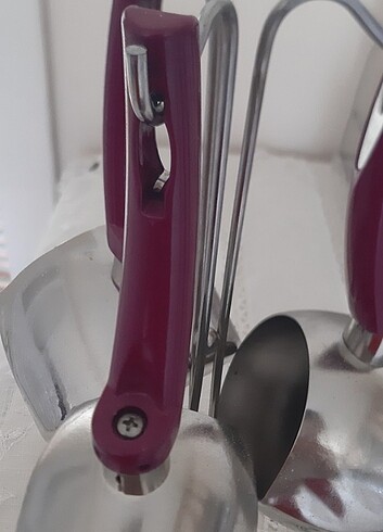 Pierre Cardin Pierre Cardin Çelik Tombik 4 parça cezve takımı.