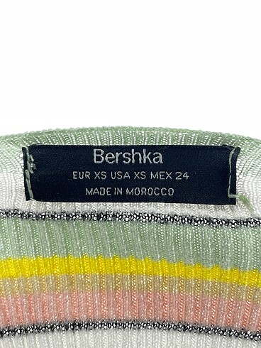 xs Beden çeşitli Renk Bershka Mini Üst %70 İndirimli.