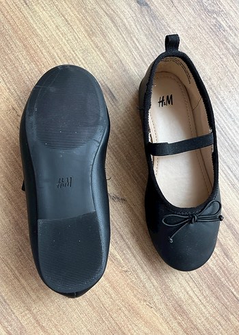 Kız Çocuk Siyah Fiyonklu Babet Ayakkabı - Görsel 4