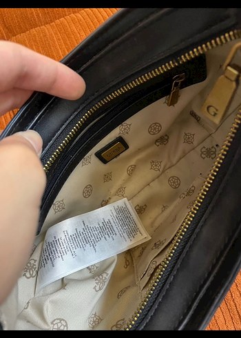 Beden Siyah Parlak Deri Kadın Omuz Çantası