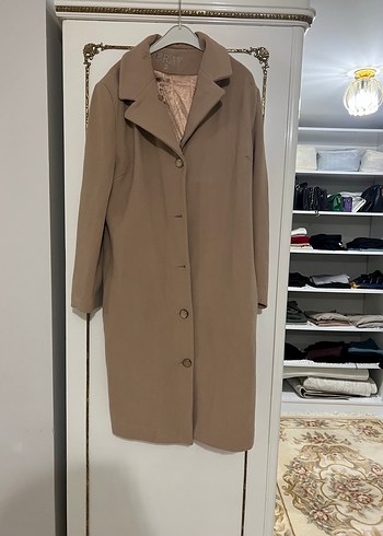 Bej Uzun Düğmeli Kadın Kaban - Görsel 2