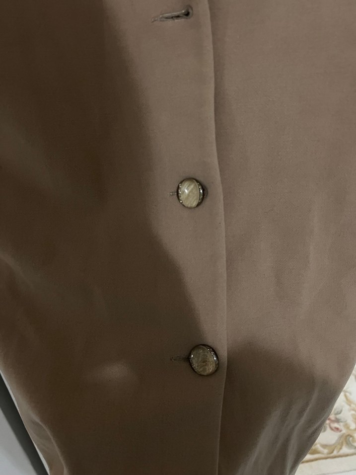 Bej Uzun Düğmeli Kadın Kaban - Görsel 3