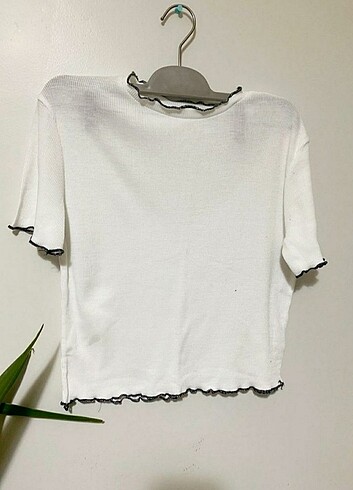 BEYAZ TRİKO CROP