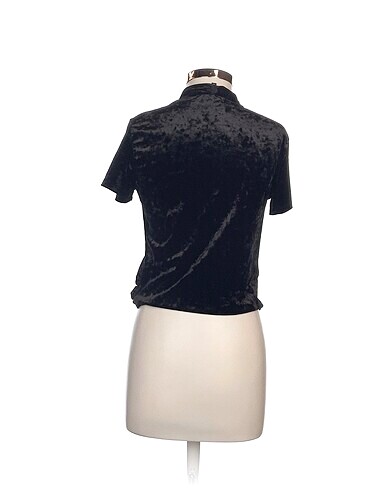 m Beden Koton Bluz %70 İndirimli.