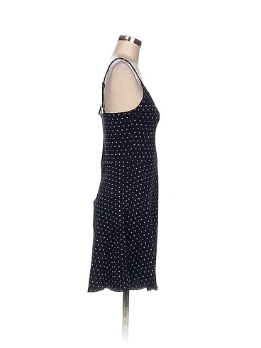 H&M H&M Kısa Elbise %70 İndirimli.