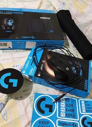 Logitech g300s + Mousepad