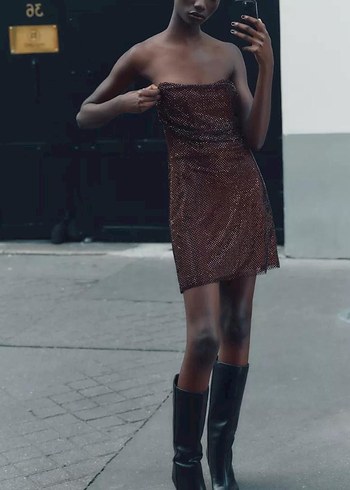 Zara Kahverengi Parlak Midi Straplez Elbise - Görsel 2