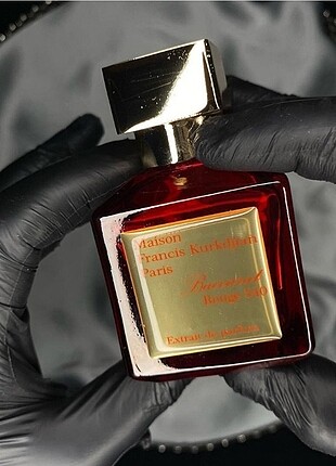 Baccarat rouge exrait