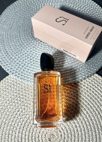 Armani si 