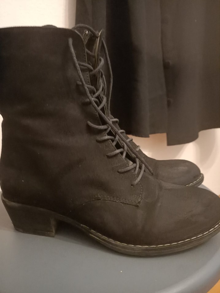 Siyah Süet Kadın Goth Dolgu Topuklu Botlar - Görsel 2