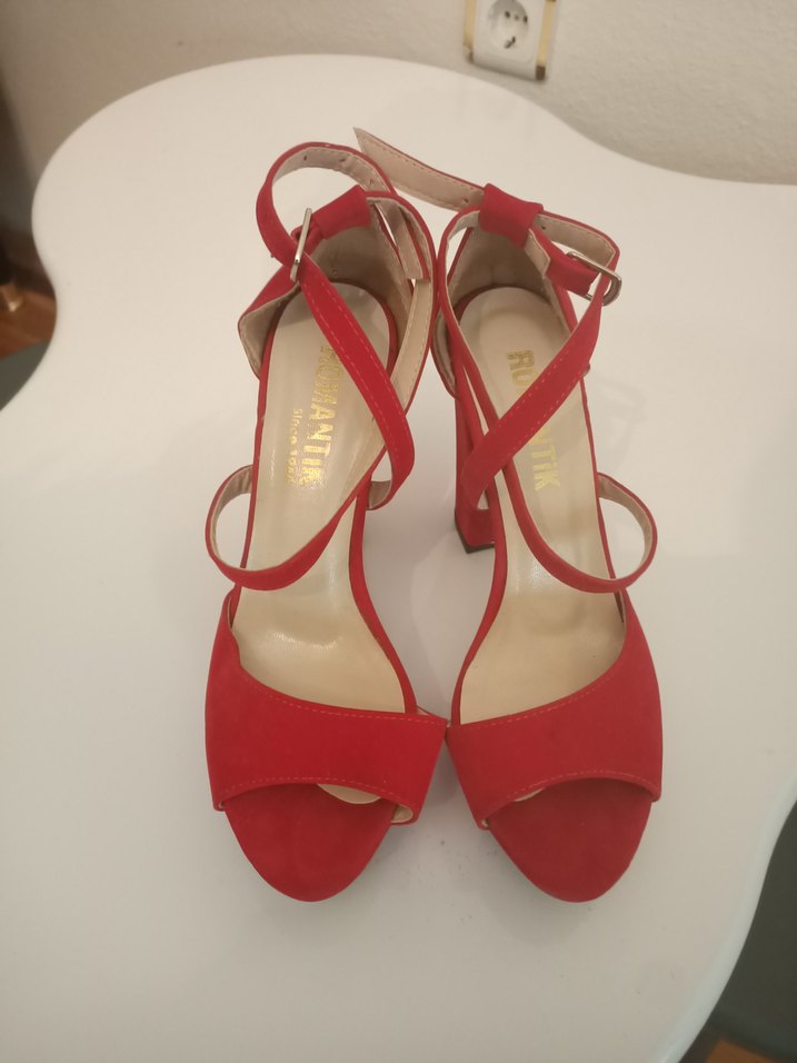 Kırmızı Süet Platform Topuklu Kadın Ayakkabı - Görsel 3