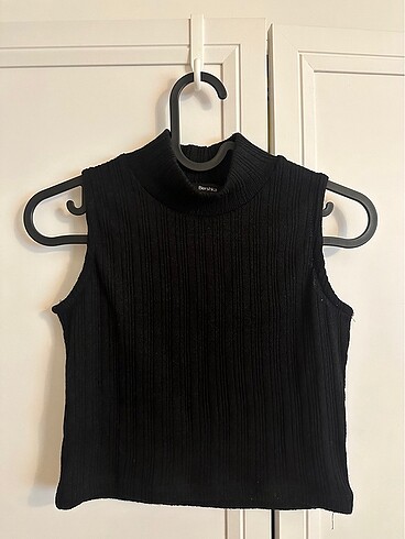 Bershka Crop Üst