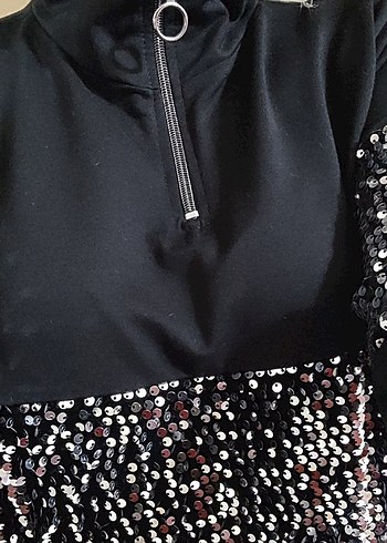 Trendyol & Milla Siyah Payetli Boğazlı Kadın Sweatshirt
