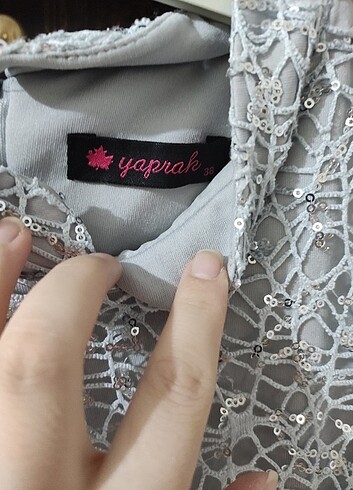 Diğer Abiye dantelli gri elbise 